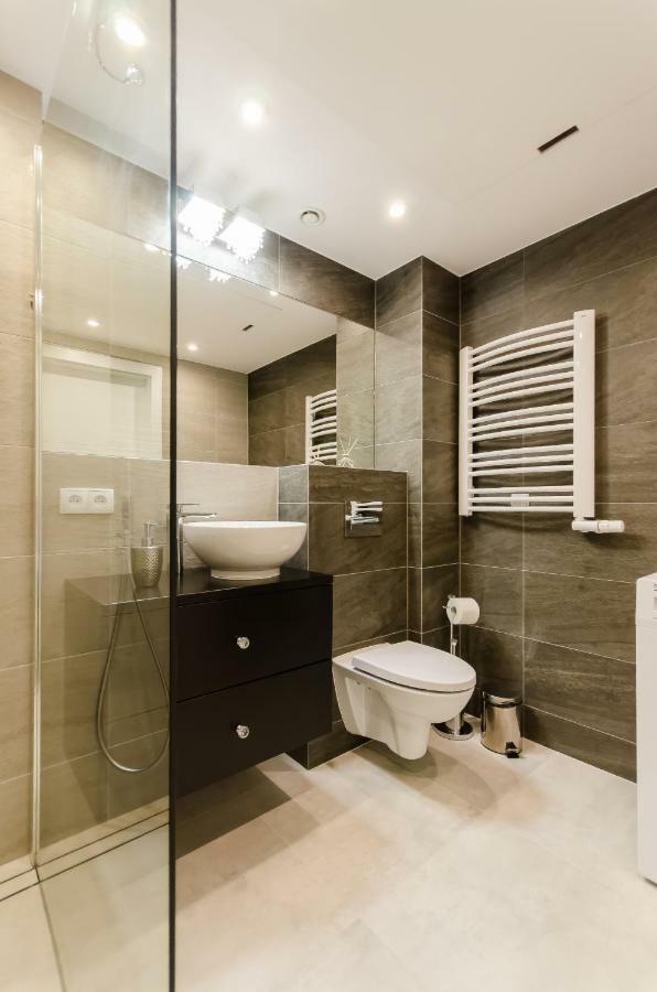 Deluxe Studio Apartment